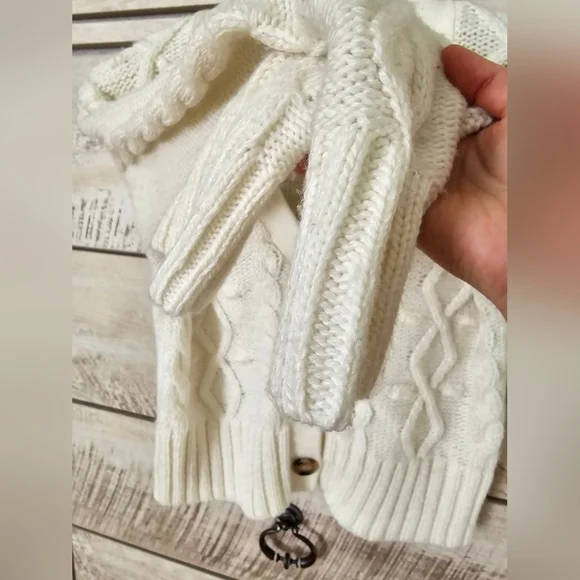 Kendall + Kylie Junior’ Cable Cardigan - Picture 2 of 6